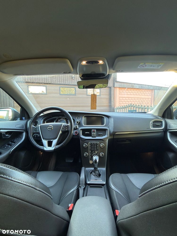 Volvo V40 D2 Drive-E Ocean Race - 9