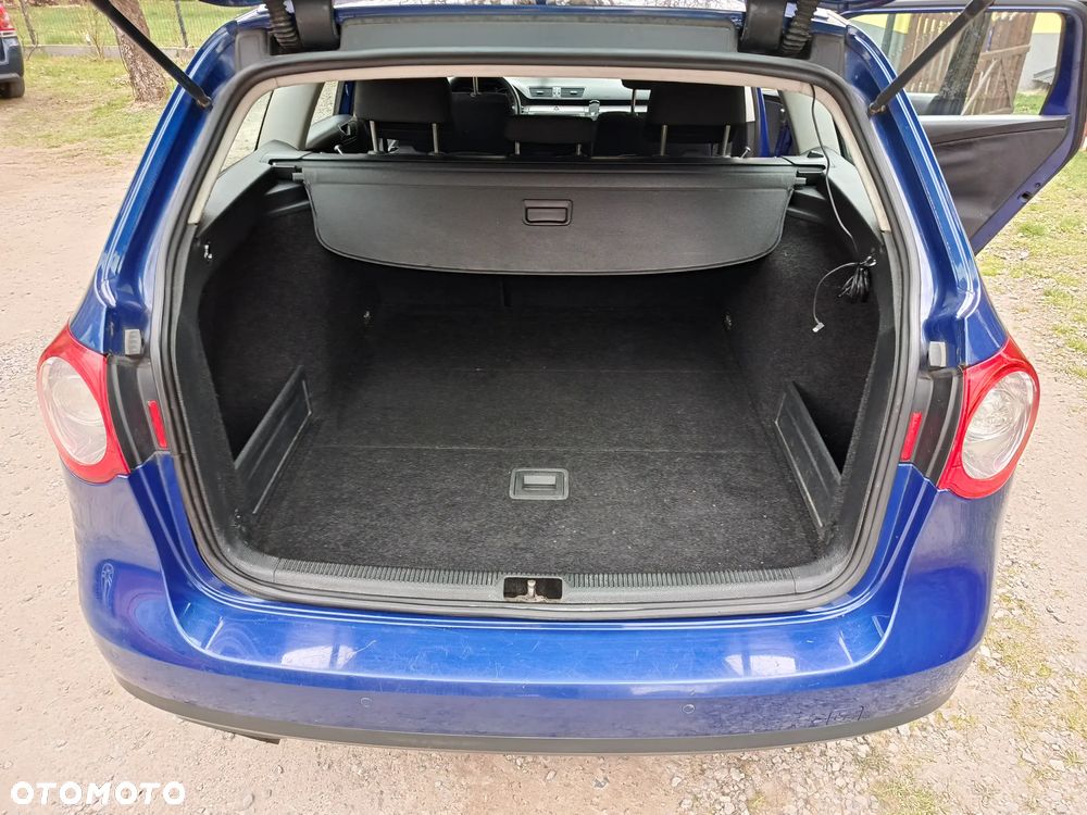 Volkswagen Passat - 10