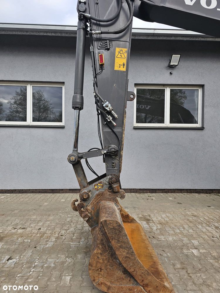 Volvo EC 220EL - 18