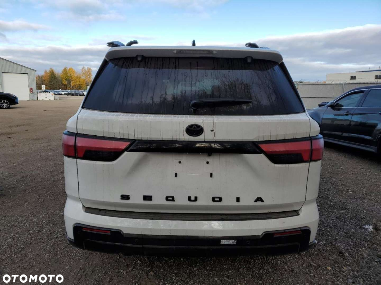 Toyota Sequoia - 12
