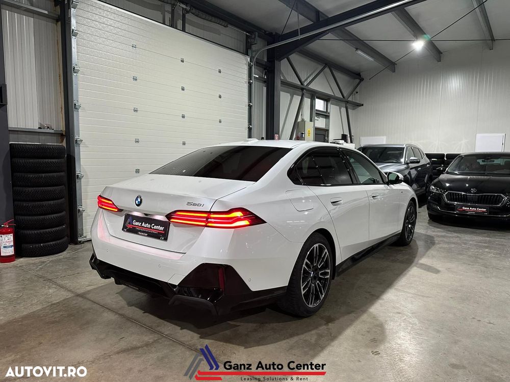 BMW Seria 5 520i AT MHEV - 4