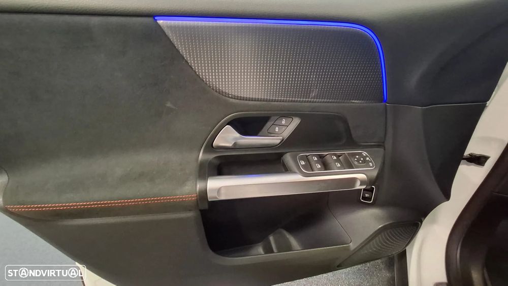 Mercedes-Benz EQB 350 4Matic AMG Line - 17