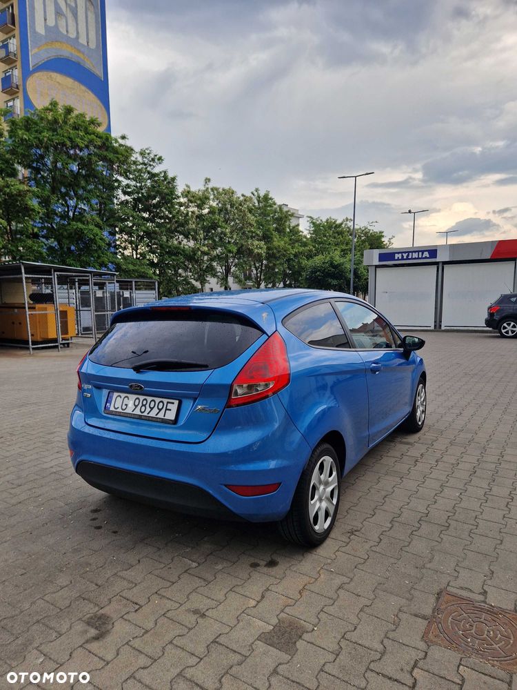 Ford Fiesta - 6