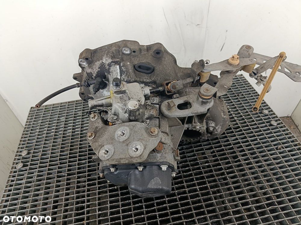 SKRZYNIA BIEGÓW MANUALNA 5 OPEL CORSA D S9W374 1.3 CDTI - 3