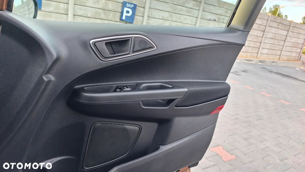 Ford B-MAX - 33