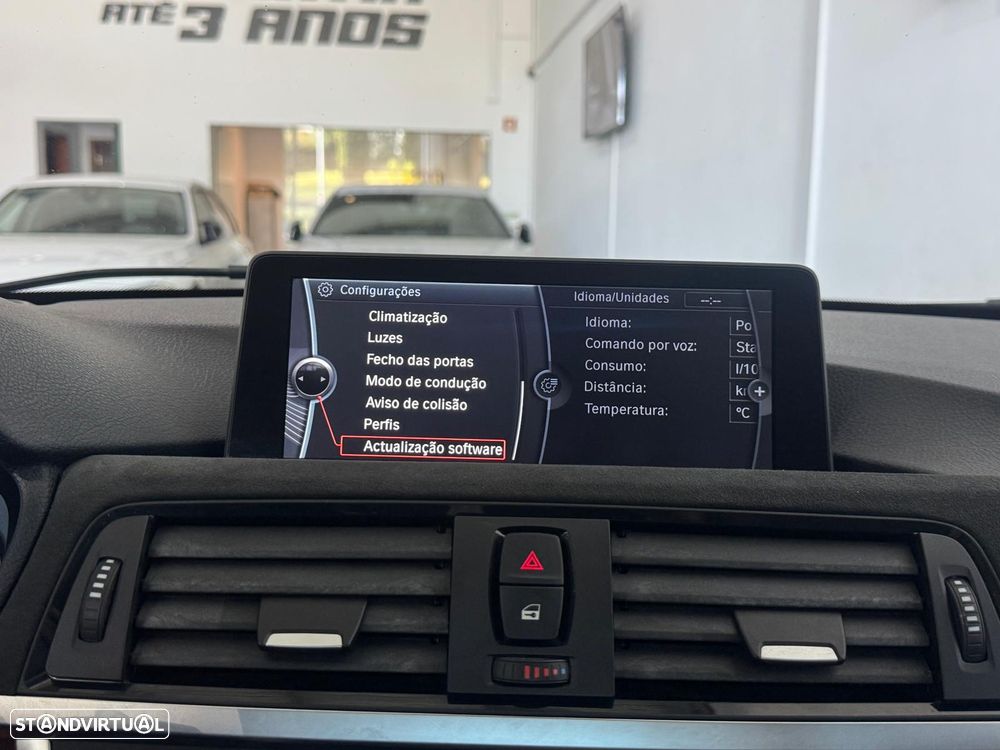 BMW 328 i Auto Pack M - 33