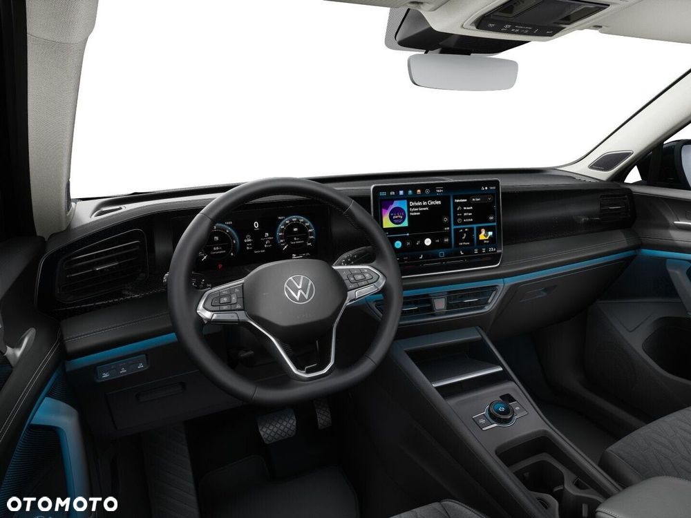 Volkswagen Tiguan - 4