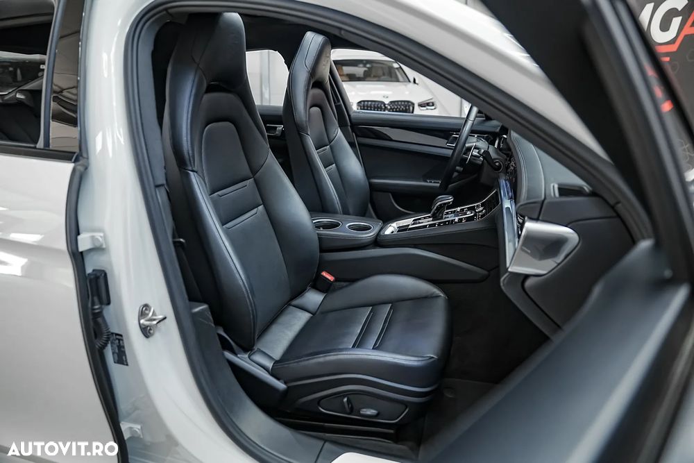 Porsche Panamera 4 E-Hybrid Platinum Edition - 8