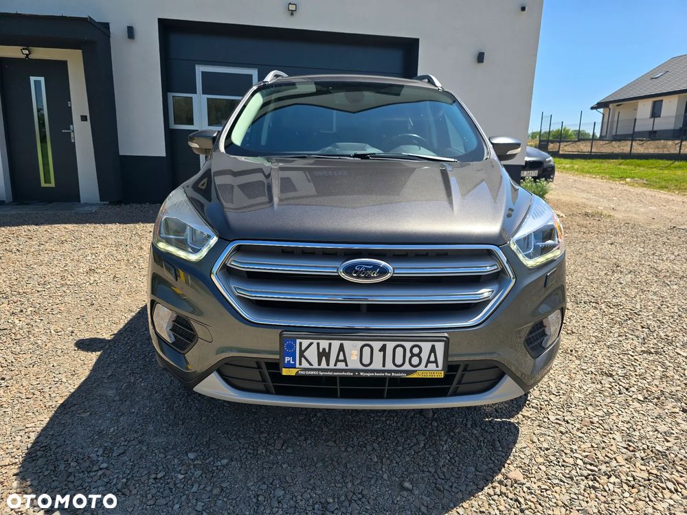 Ford Kuga 1.5 EcoBoost 2x4 Titanium - 9