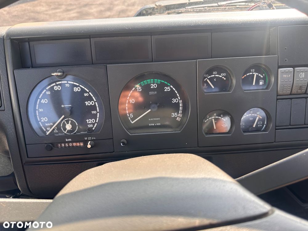 Iveco Eurocargo wywrotka 4x4 - 20