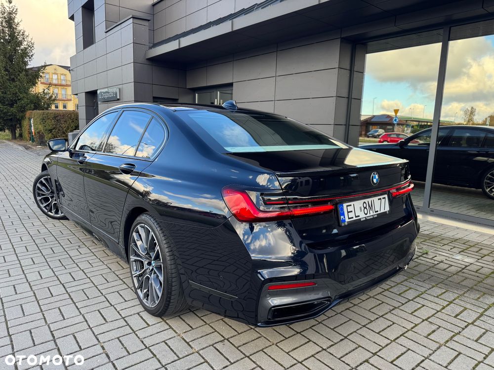 BMW Seria 7 2021 photo 5