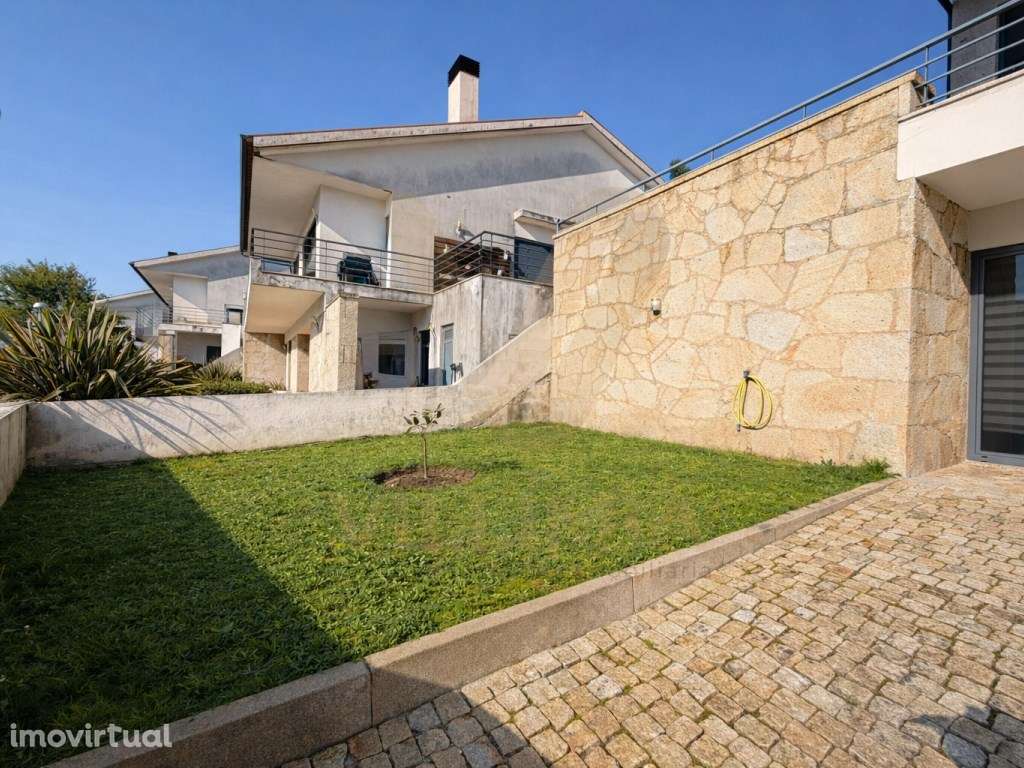 Moradia T3 | Rebordões (Santa Maria) - Ponte de Lima - Grande imagem: 2/28