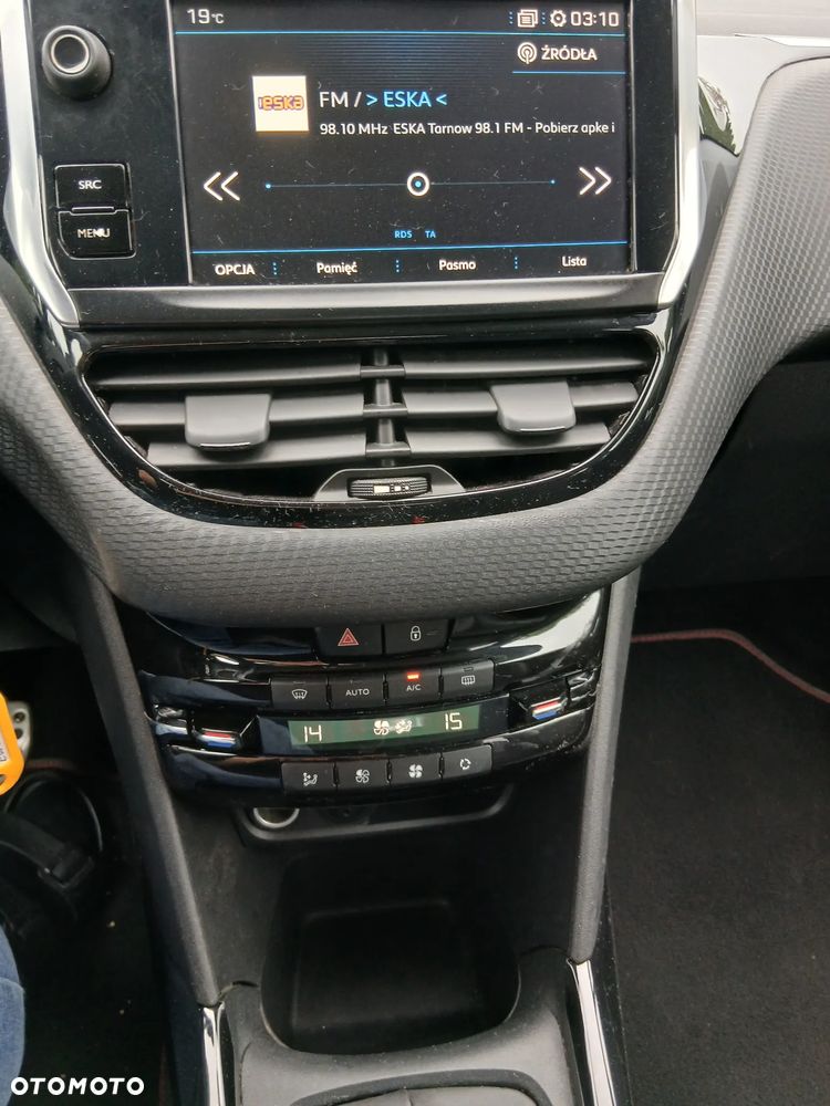 Peugeot 2008 PureTech 110 Stop&Start GT-Line Edition - 4