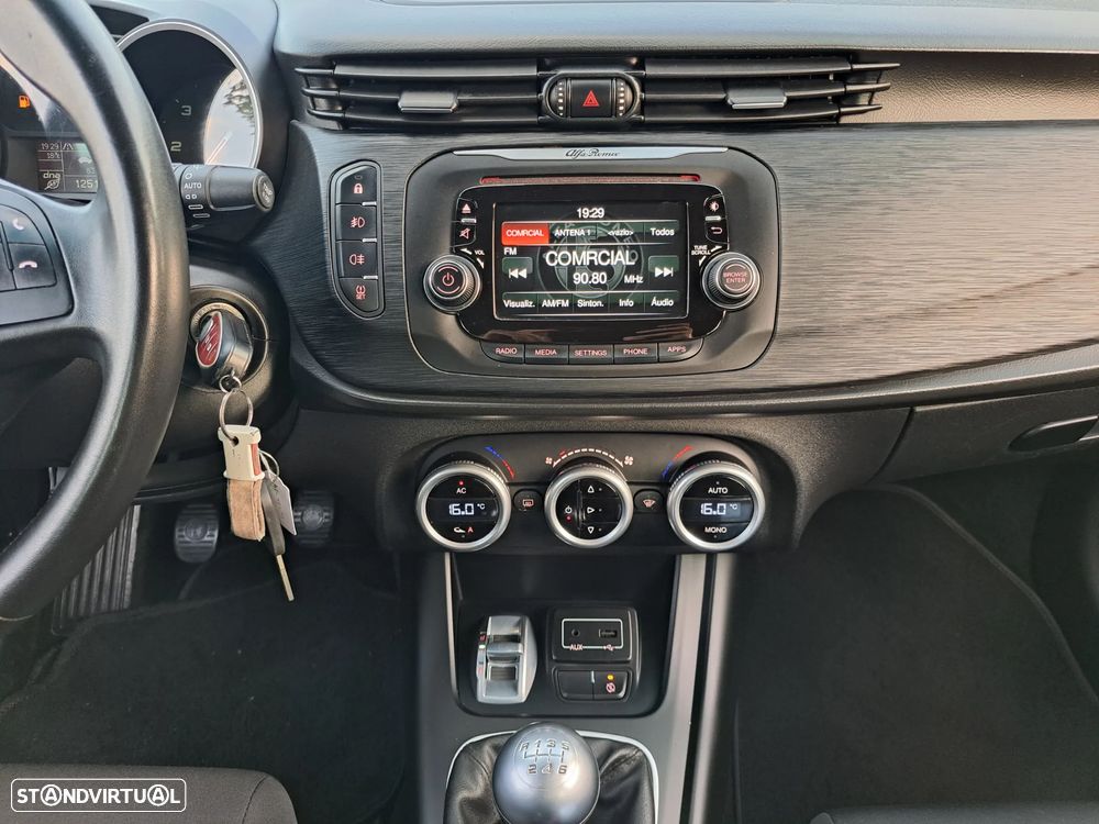 Alfa Romeo Giulietta 1.6 JTDm Super - 24