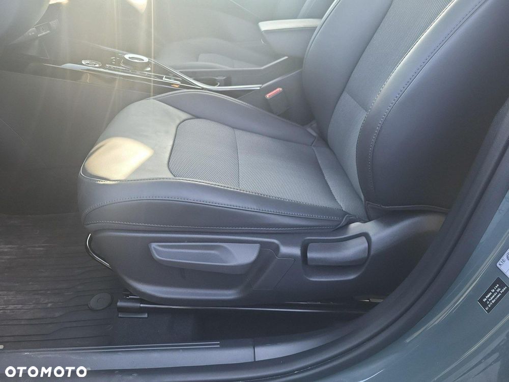 Kia Niro - 12