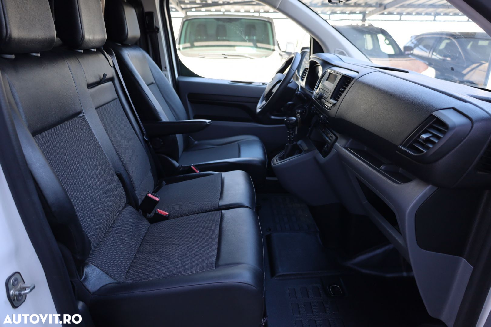 Opel Vivaro L3H1 - 11
