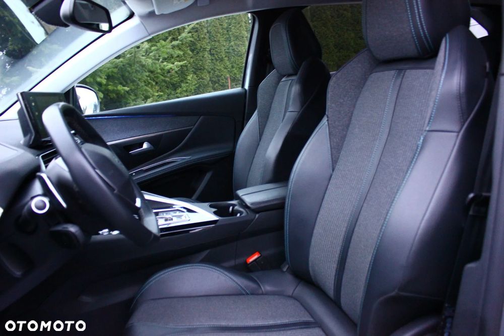 Peugeot 3008 BlueHDi 130 Stop & Start EAT8 Allure - 23