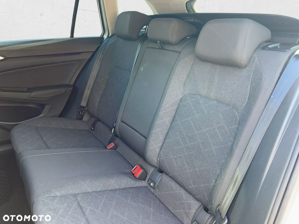 Volkswagen Golf - 24