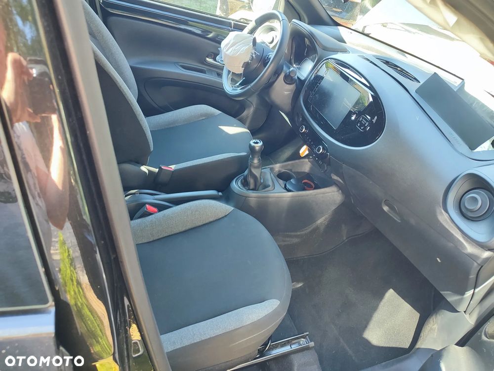 Toyota Aygo X Team D - 8