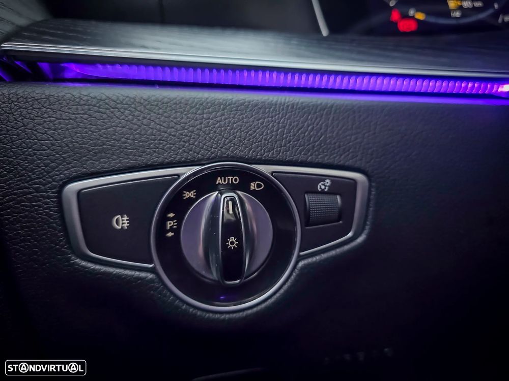 Mercedes-Benz E 220 d Cabrio 9G-Tronic AMG Line - 47