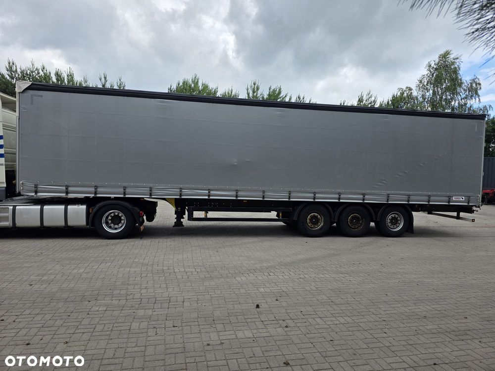Schmitz Cargobull SCB - 3