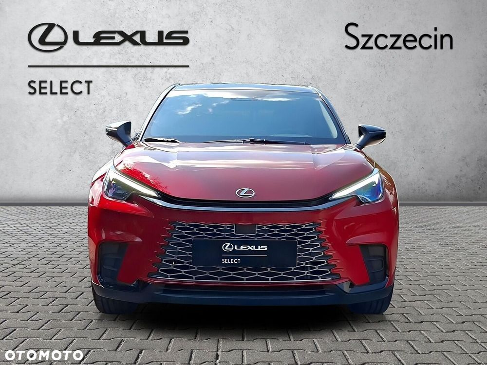 Lexus LBX - 8