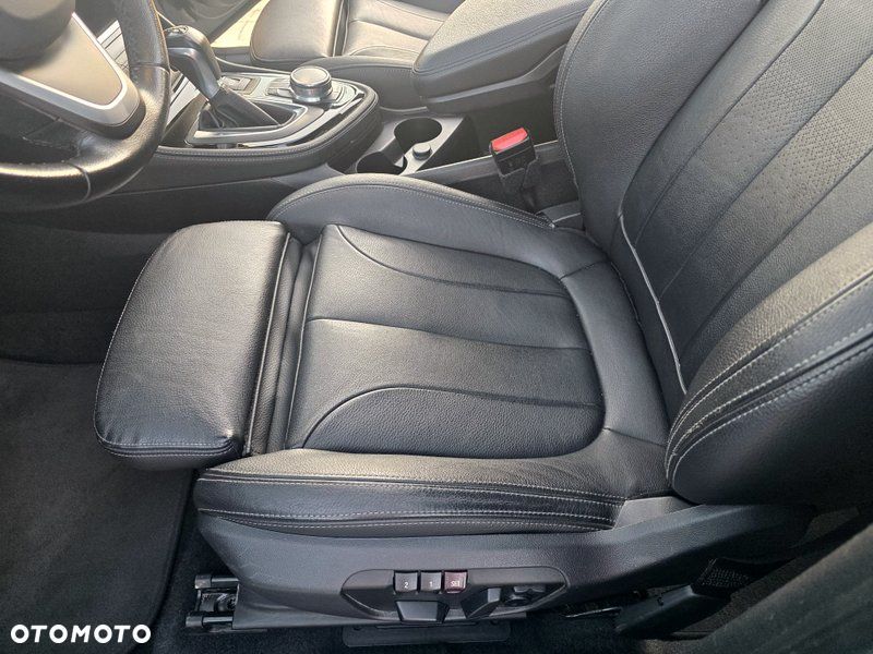 BMW Seria 2 220d Sport-Aut Luxury Line - 22