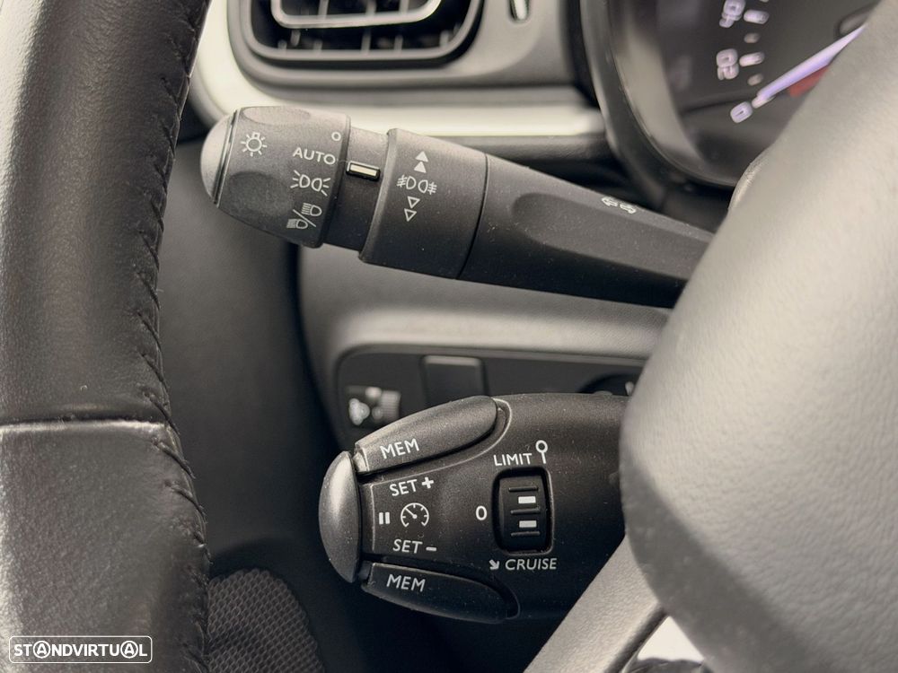 Citroën C3 1.2 PureTech Shine - 20