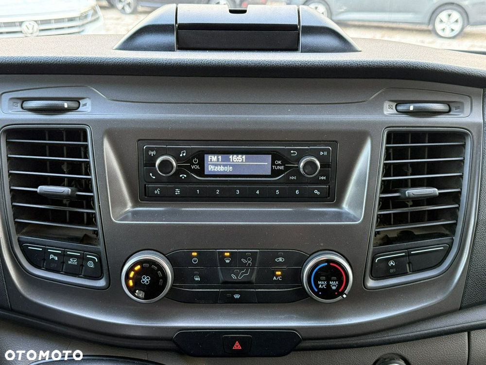 Ford Transit - 22