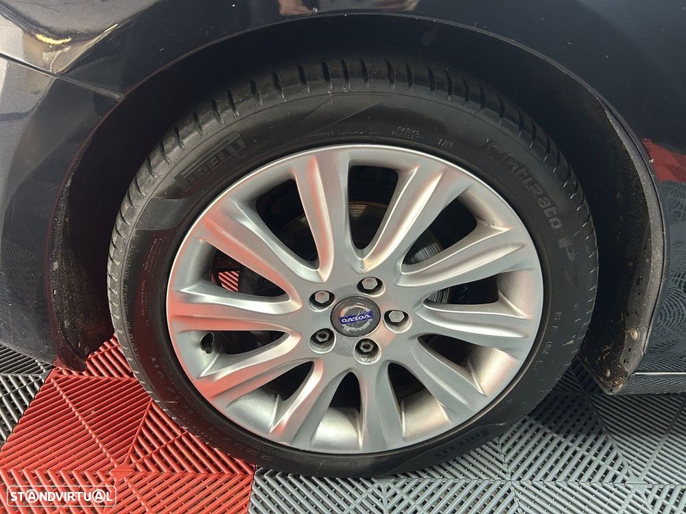 Volvo V40 1.6 D2 Eco Momentum - 17