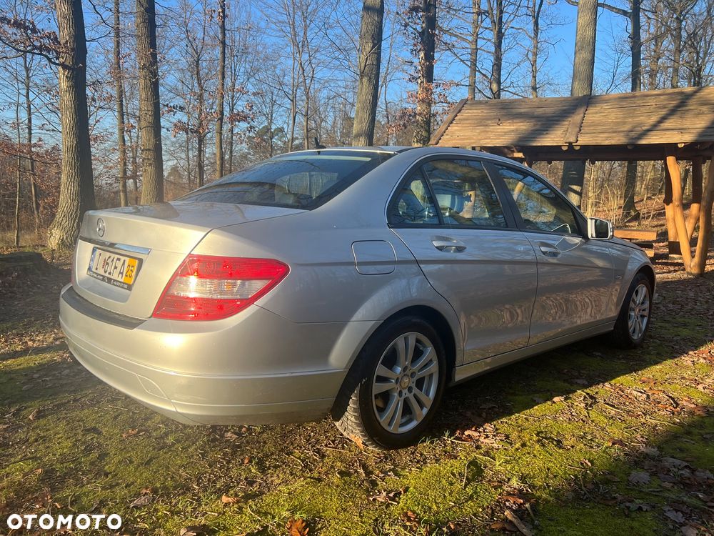 Mercedes-Benz Klasa C 180 Kompressor BlueEFFICIENCY Elegance - 5