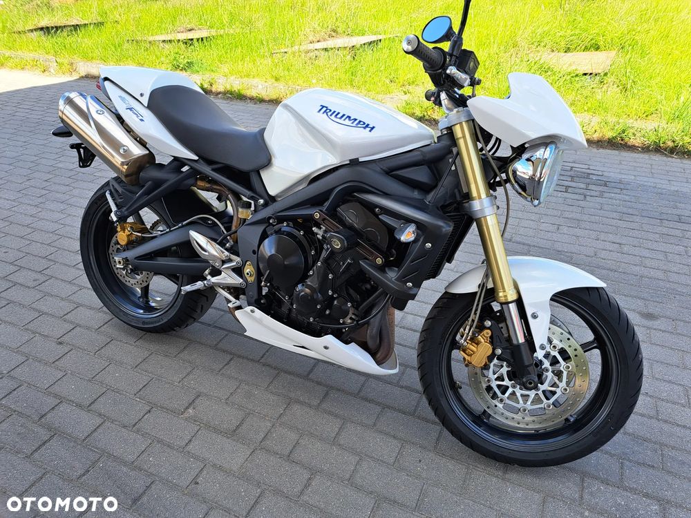Triumph Street Triple - 5
