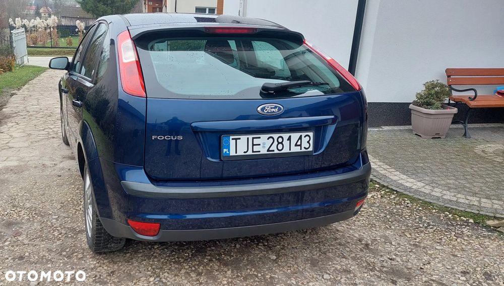 Ford Focus 1.6 Ti-VCT Ghia - 8