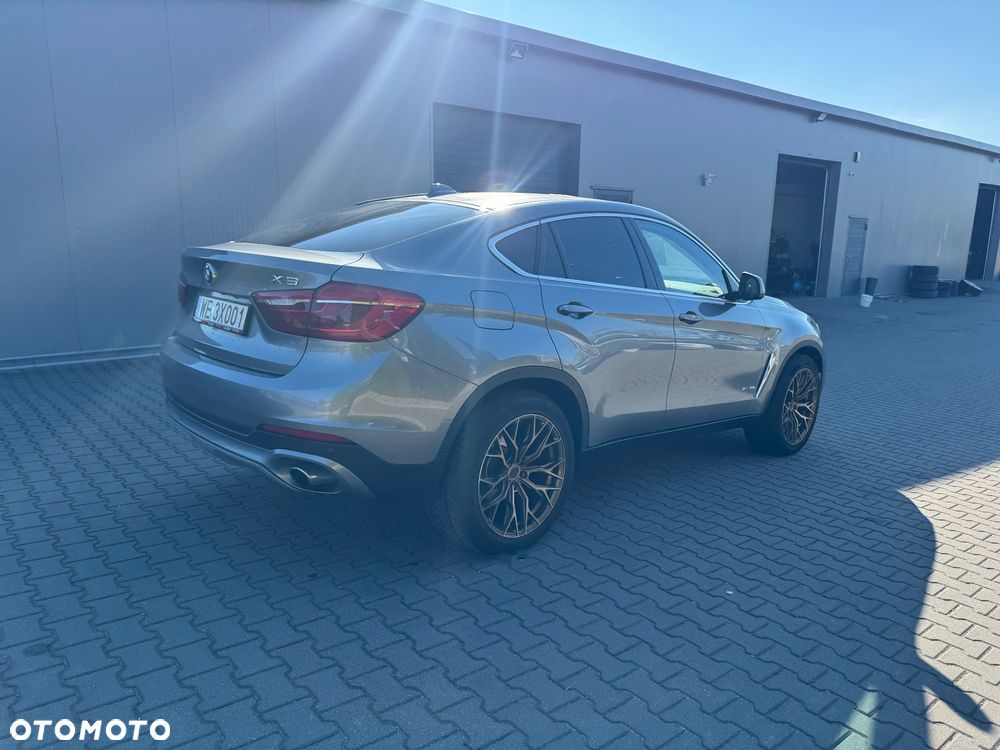 BMW X6 xDrive35i Performance M Paket - 9