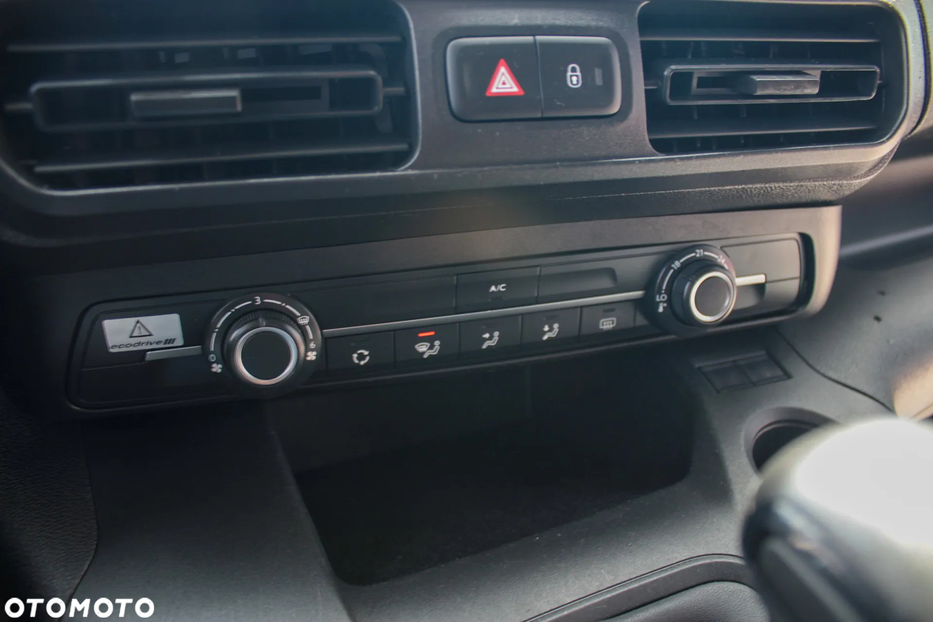 Opel Combo - 17