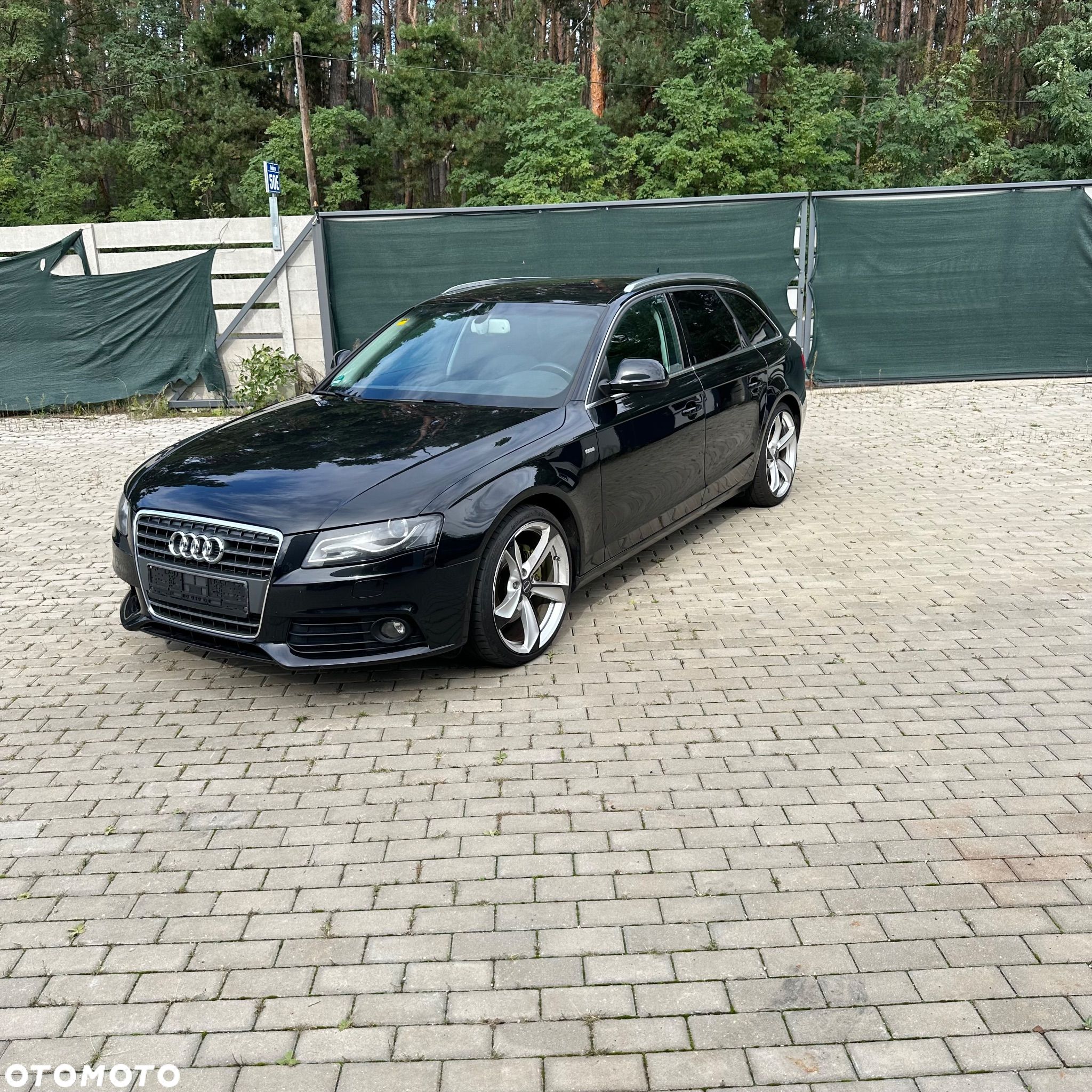Audi A4 - 1