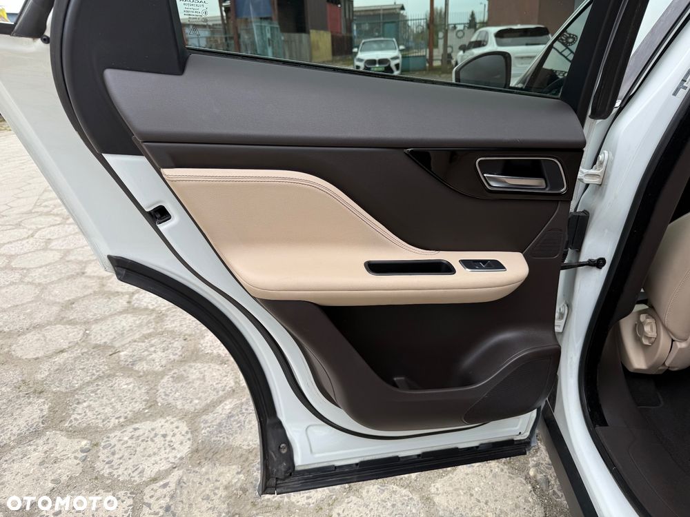 Jaguar F-Pace 3.0 TDV6 AWD 300 Sport - 21