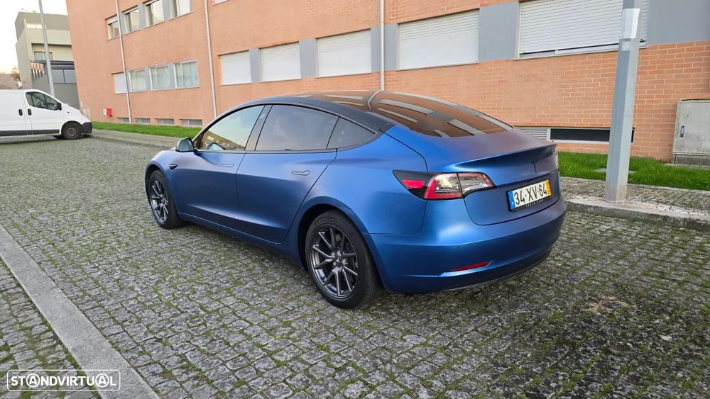 Tesla Model 3 Long-Range Dual Motor AWD - 4