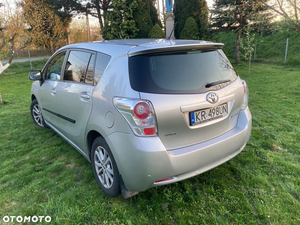 Toyota Verso 1.8 Sol EU5 - 4