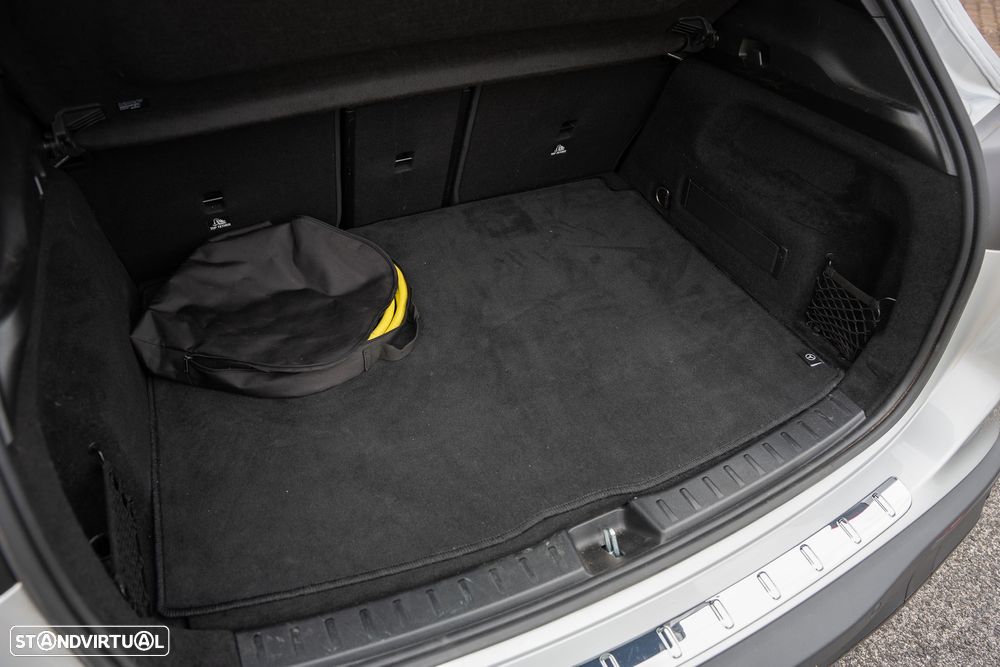 Mercedes-Benz EQA 250 - 24