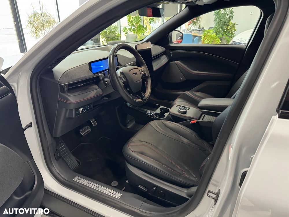 Ford Mustang Mach-E AWD Extended Range 258 kW Premium - 5