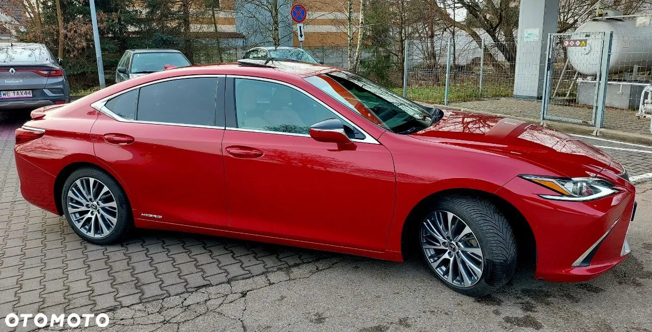 Lexus ES 300h Business Edition + - 3