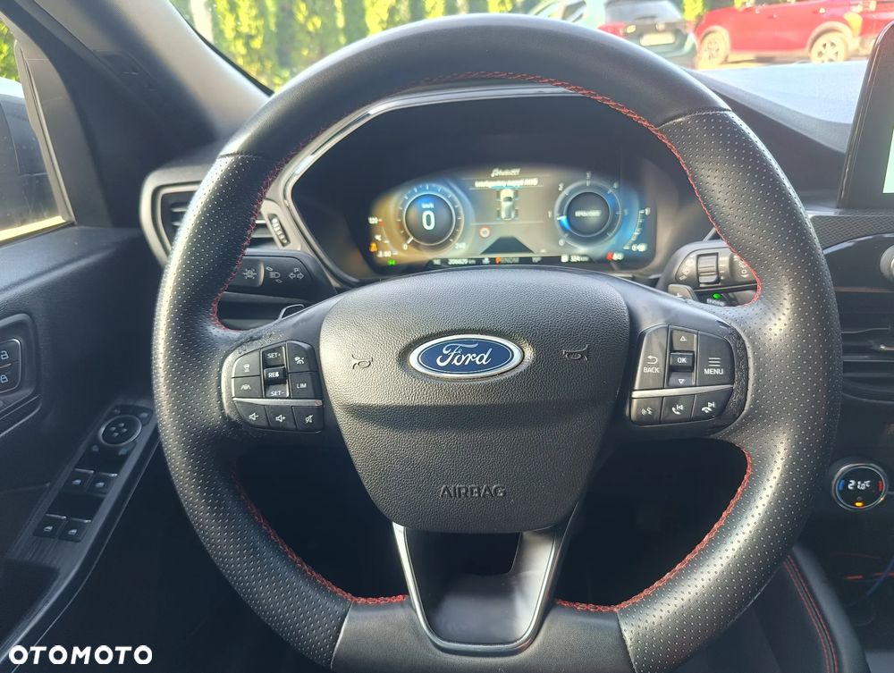 Ford Kuga - 11