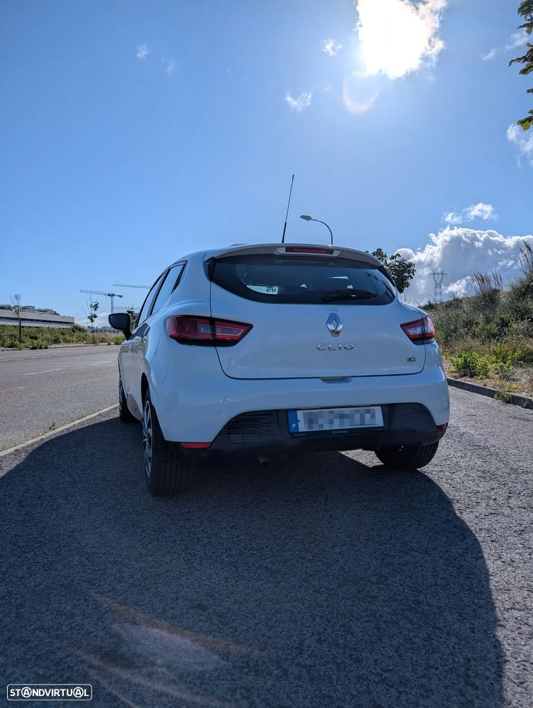 Renault Clio 1.5 dCi Confort - 8