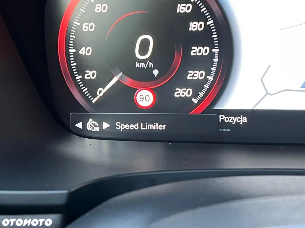 Volvo V90 Cross Country - 22