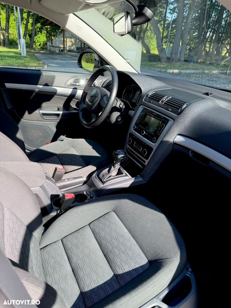 Skoda Octavia 1.2 TSI ELEGANCE DSG - 6