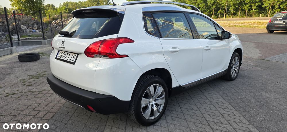 Peugeot 2008 1.2 VTi Allure - 34
