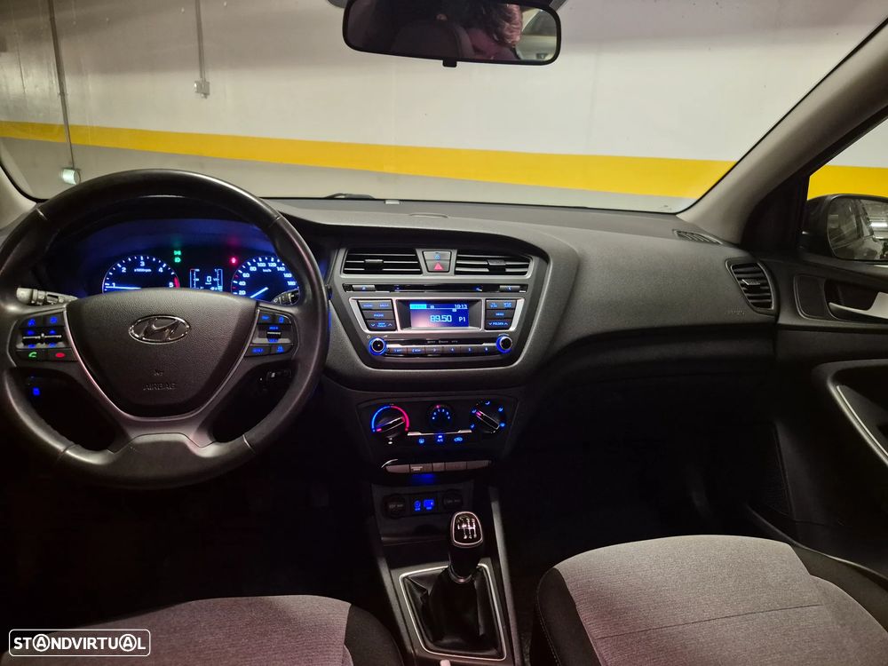 Hyundai i20 1.1 CRDi Blue Access+Bluetooth - 30