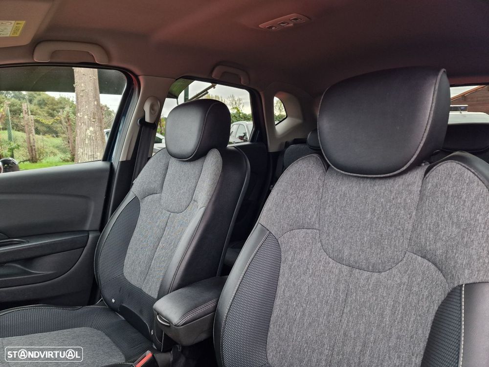 Renault Captur 1.2 TCe Exclusive EDC - 11