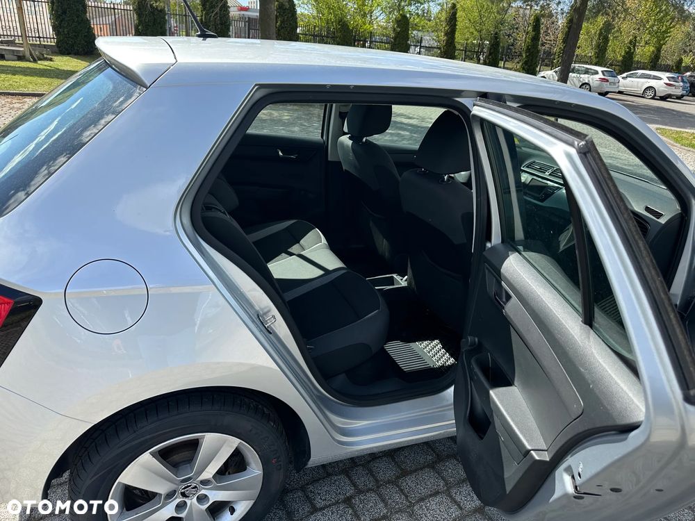 Skoda Fabia 1.0 TSI Ambition - 10